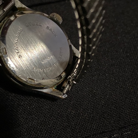 Vintage ARSA Womens Black Mechanical Watch RUNS - Picture 3 of 4